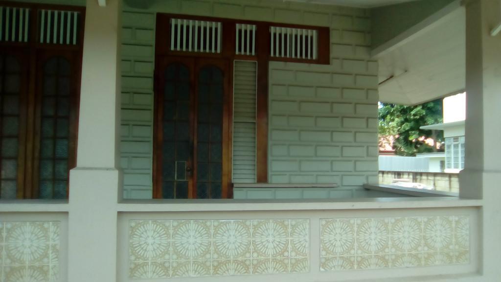 Robert'S Guest House Port of Spain Esterno foto
