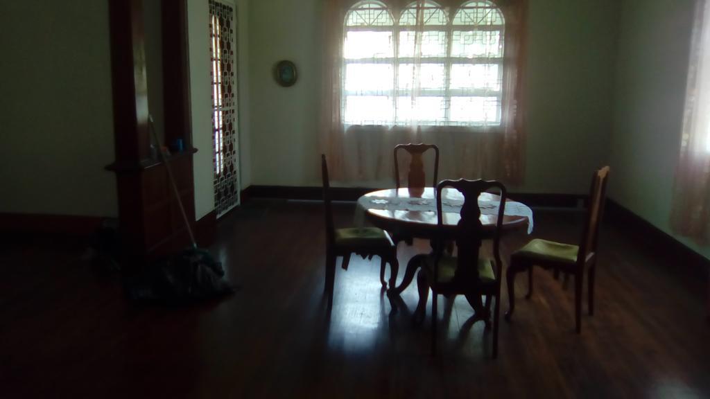 Robert'S Guest House Port of Spain Esterno foto