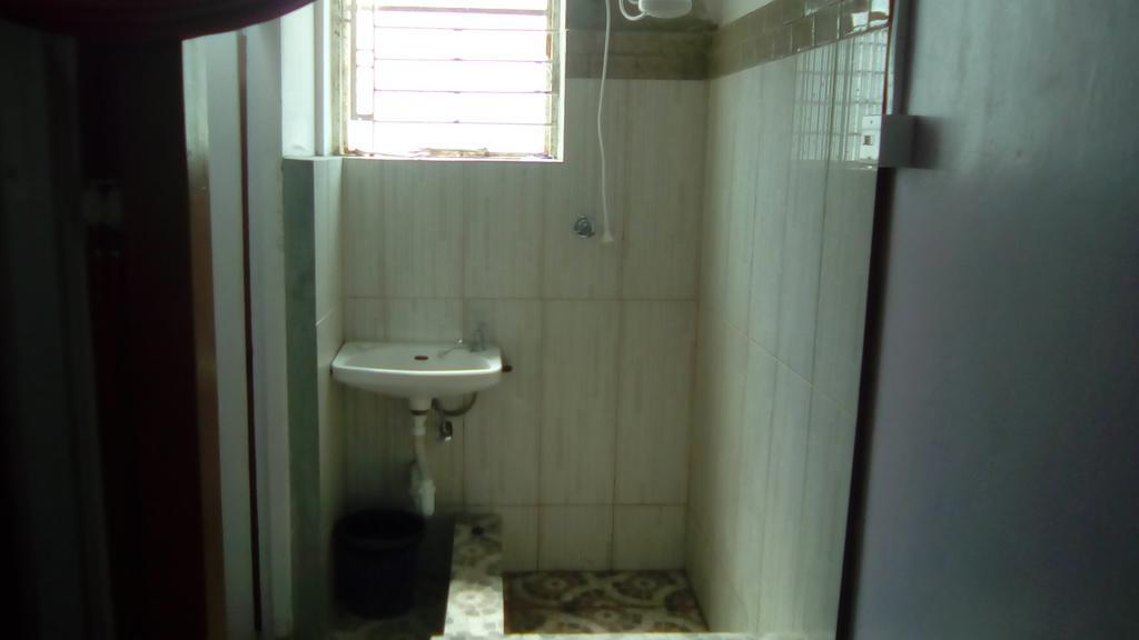 Robert'S Guest House Port of Spain Esterno foto